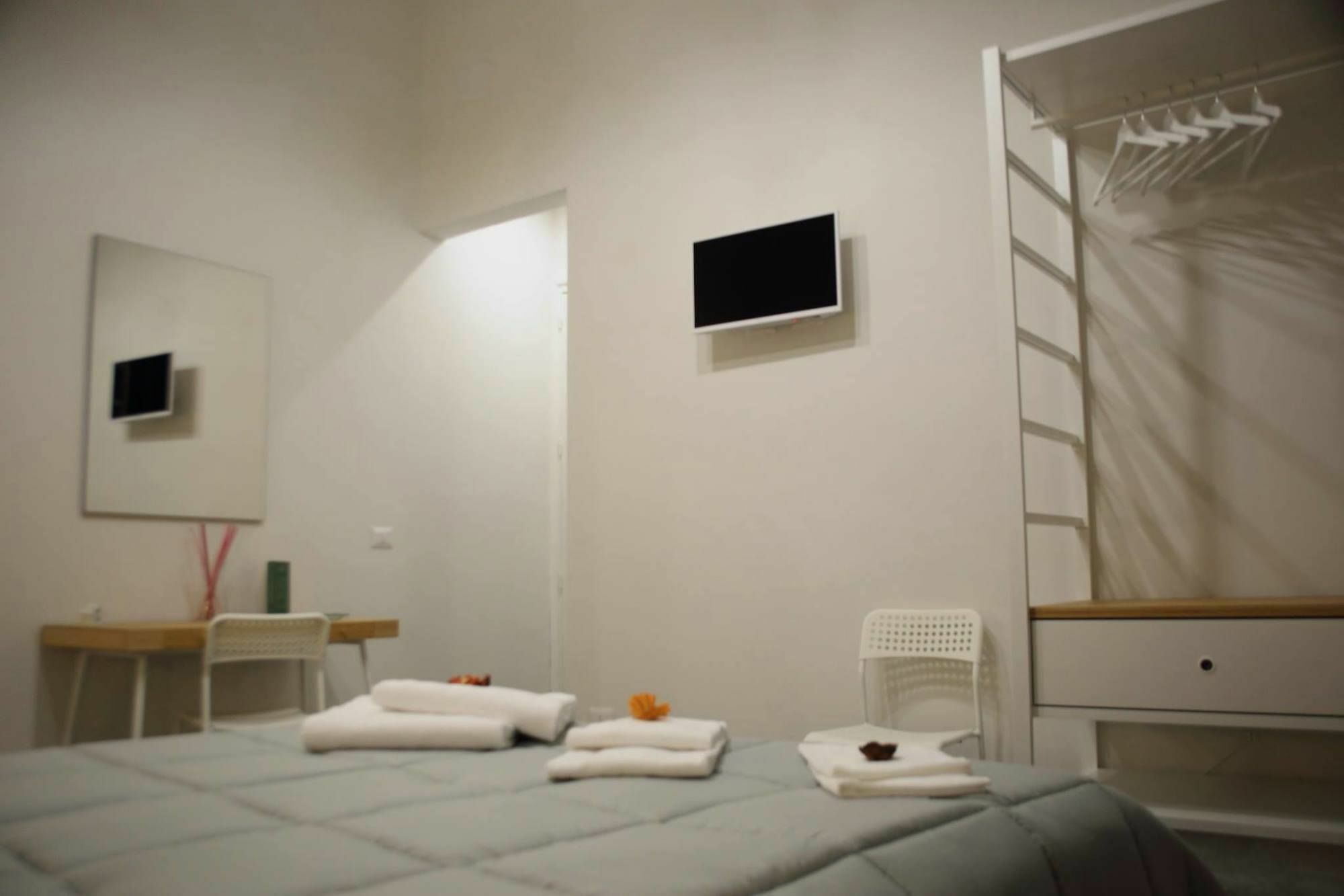 Mantegna Rooms ปาแลร์โม ภายนอก รูปภาพ